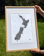 Load image into Gallery viewer, NZ Flower Drawing Print
